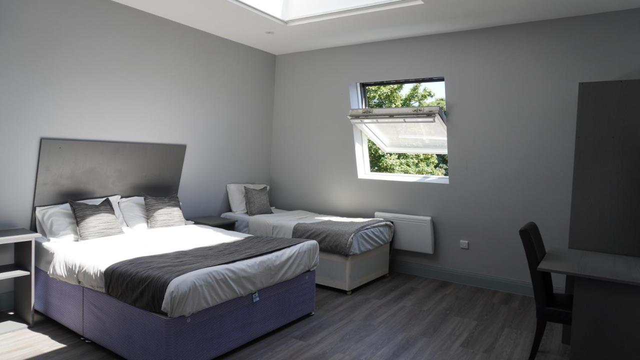 Roshni Hotel Southall Exterior photo